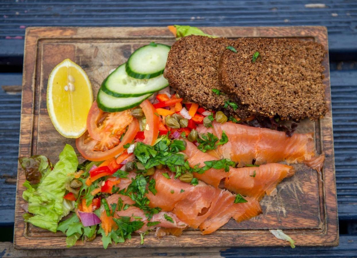 The Bailey Gastro Bar Bed & Breakfast Атлоун Екстериор снимка