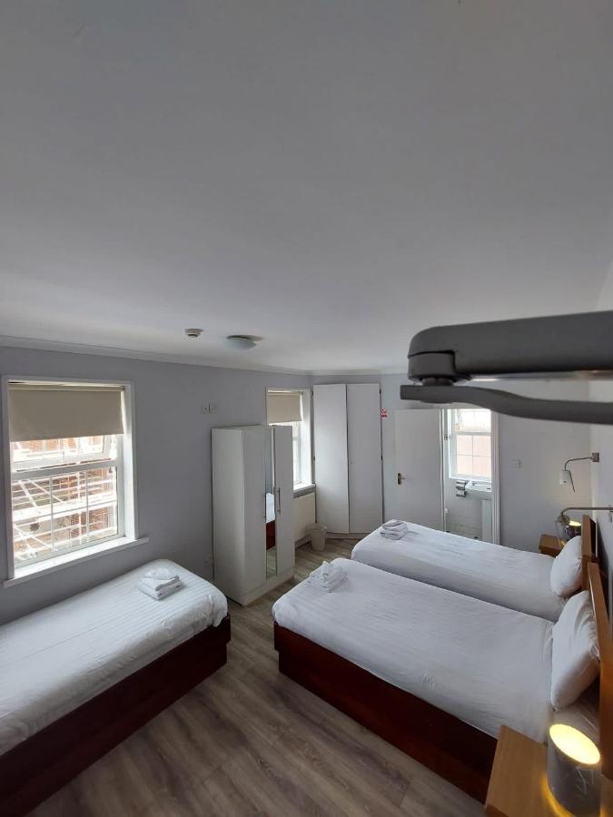 The Bailey Gastro Bar Bed & Breakfast Атлоун Екстериор снимка